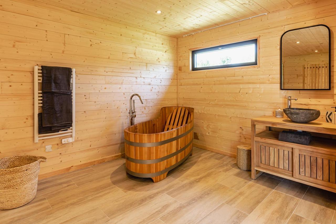 Les Lodges De Malbrough Aire-sur-la-Lys Exterior photo