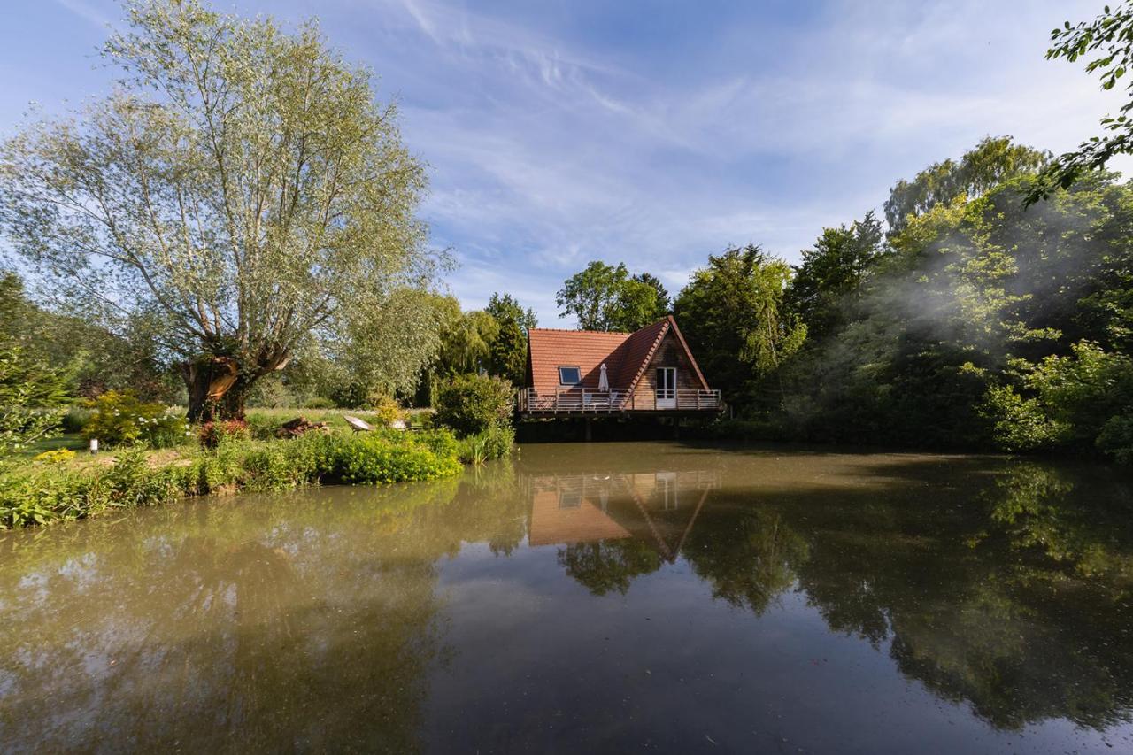 Les Lodges De Malbrough Aire-sur-la-Lys Exterior photo