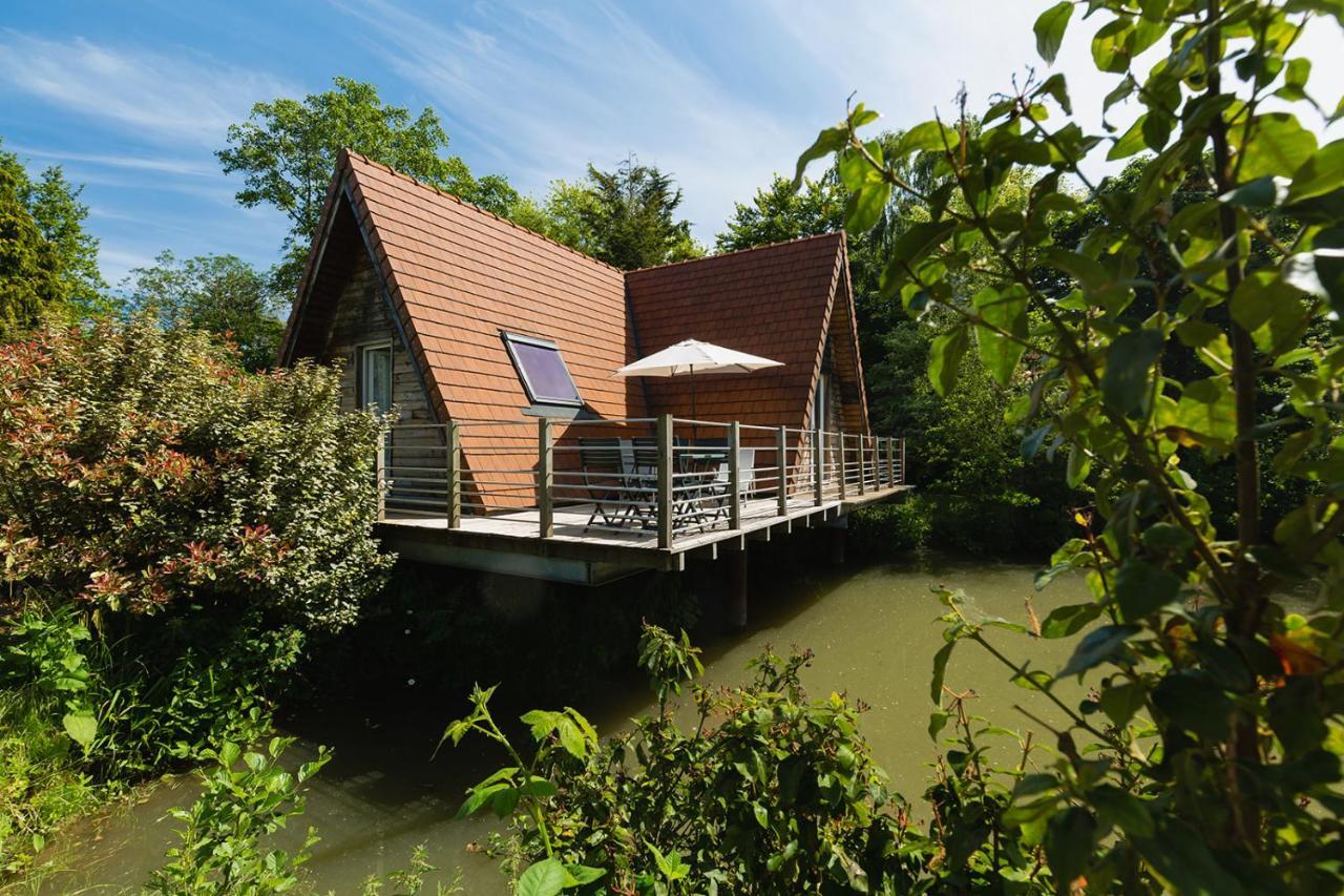Les Lodges De Malbrough Aire-sur-la-Lys Exterior photo