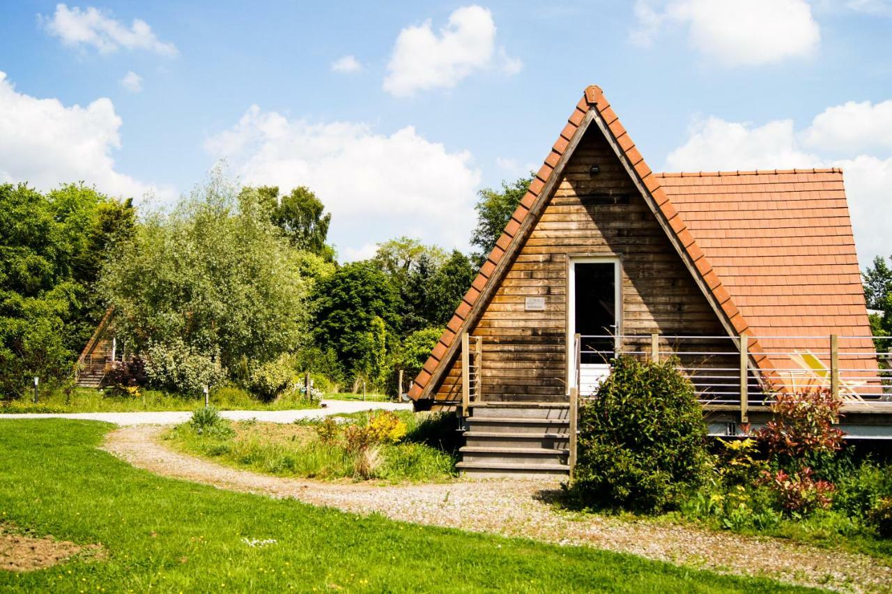 Les Lodges De Malbrough Aire-sur-la-Lys Exterior photo