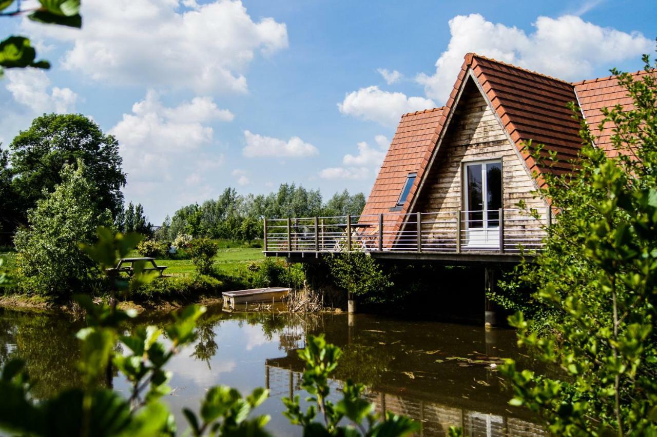 Les Lodges De Malbrough Aire-sur-la-Lys Exterior photo