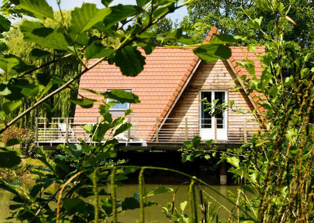 Les Lodges De Malbrough Aire-sur-la-Lys Exterior photo